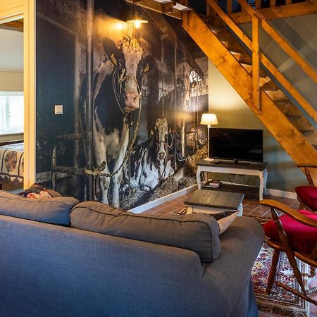 'Us Waldhuske' Villa Burgum Bagian luar foto